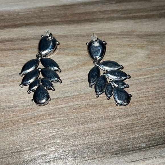 Smoky Quarts Inspired Rhinestone Dangling Earrings Elegant Leaf Design - Picture 6 of 6